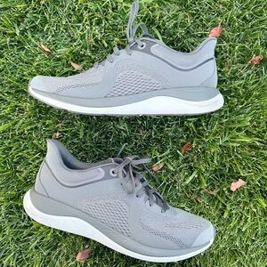 Lululemon Chargefeel Low Womens Workout Shoes Size 10.5 Asphalt Grey White